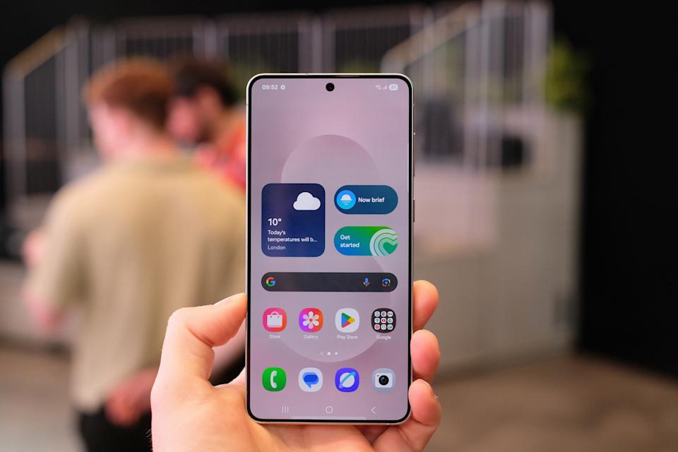 Samsung Galaxy S25 Edge hands-on